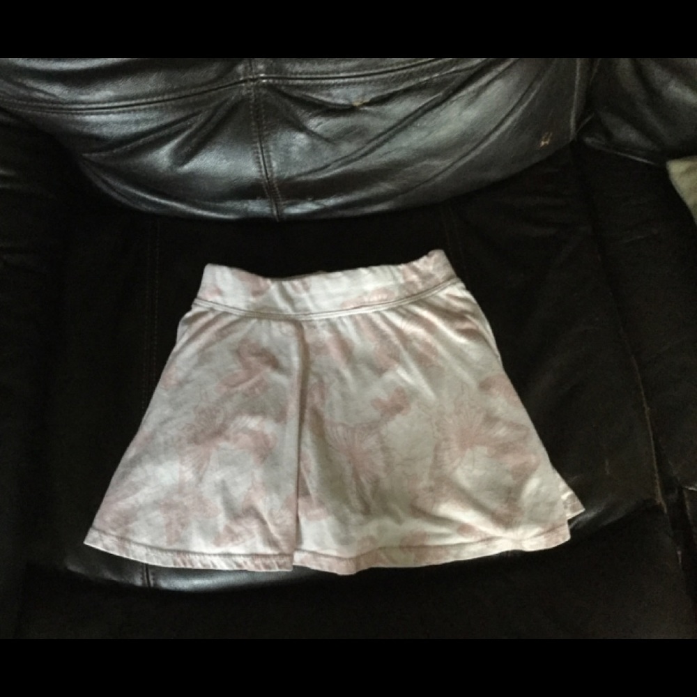 I’m selling a butterfly skirt